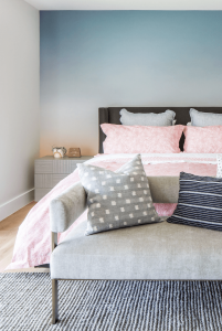 Stunning modern accent wall ideas #accentwallideas #wallpaperideas #wallpaintcolor Stunning accent wall trim ideas #accentwallideas #wallpaperideas #wallpaintcolor