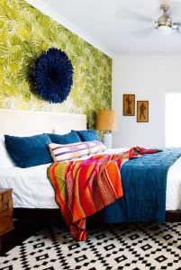 Brilliant easy accent wall ideas #accentwallideas #wallpaperideas #wallpaintcolor Brilliant glitter accent wall ideas #accentwallideas #wallpaperideas #wallpaintcolor